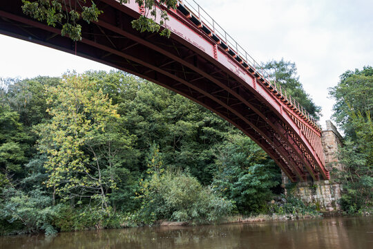 The Severn Valley Railway crossing the River Severn over the Victoria Bridge.