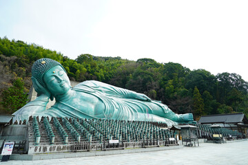 Reclining buddha statue at Nanzoin 
