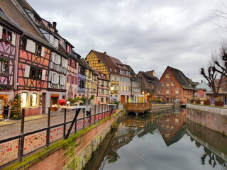 Fototapeta na wymiar Colmar à Noël Alsace illuminations