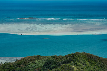 Reef . Kāneohe Bay,  largest sheltered body of water in the main Hawaiian Islands. Pu'u Ma'eli'eli Trail, Honolulu Oahu Hawaii.  Kahaluu. Kualoa
