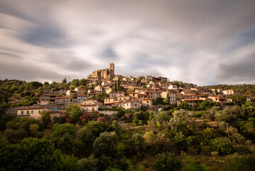 Fototapeta na wymiar Long exposure of a village in the eastern Pyrenees