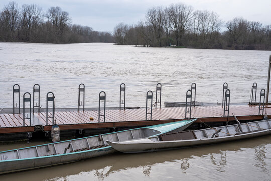Po river in flood near Cremona.