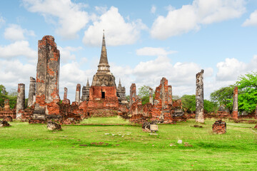 Scenic ruins of Wat Phra Si Sanphet in Ayutthaya, Thailand - 772727731