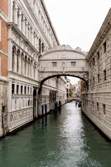 Papier Peint photo Pont des Soupirs Venice Canal with the Bridge of Sighs