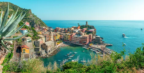 Zelfklevend Fotobehang Landscape in Italy © Givaga