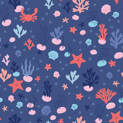 Natural seamless pattern with undersea flora and fauna, sea or ocean life on dark blue background. Undersea backdrop with coral, algae, starfish, shells, coral reefs. Flat vector illustration