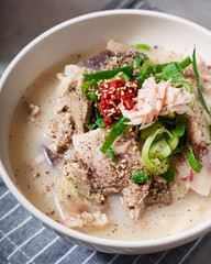 백순대,찰순대,돼지머리, 새우젓를 넣은 순대국밥 