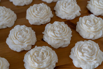 Rose shaped white soy wax candles