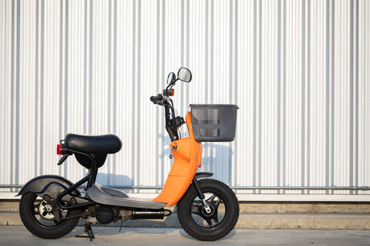 Target 50cc รูปภาพ50Cc – เลือกดูภาพถ่ายสต็อก เวกเตอร์ และวิดีโอ239 | Adobe Stock