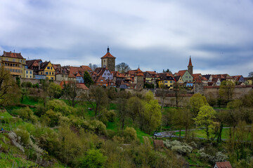 Fototapeta na wymiar Spring day in the medieval town of Rothenburg ob der Tauber.