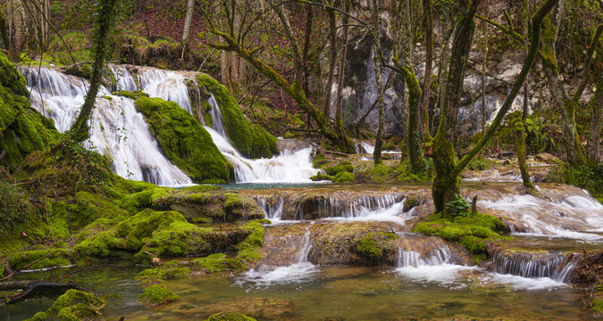 Waterfall of the Tober&iacute;a. The Tober&iacute;a waterfall is located in the mountain range of Entzia, Andoin, Araba.