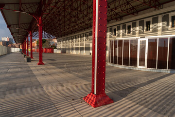 Old train station of the city of Leon in a sunny day. Castilla y leon. Spain. - obrazy, fototapety, plakaty