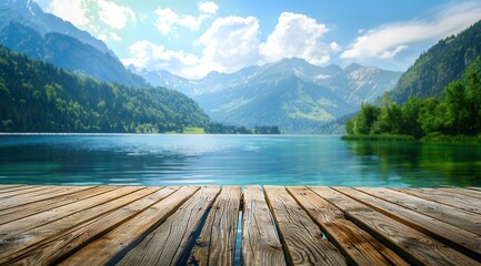 Table en bois, arrière-plan sur fond flou de lac et de montagnes, image avec espace pour texte.