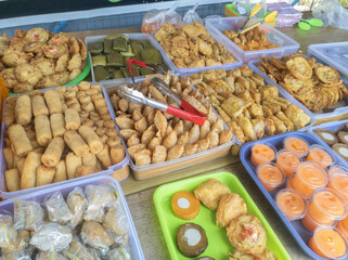 Ramadan Bazaar sells various types of traditional Indonesian cake snacks