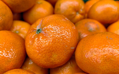 oranges on the market