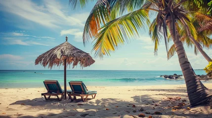 Tragetasche Tropical vacation settings are epitomized by beach chairs, an umbrella, and palm trees lining the shore © Orxan