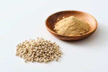 ホワイトペッパー　white pepper