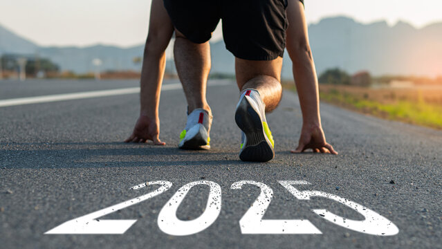 Concept Starting to new year, The readiness of leaders, vision and new ideas are beginning in 2025 for new life. The man with runner on the street be running for exercise.