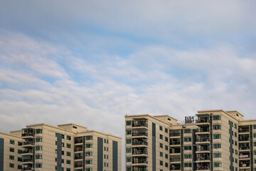 Fototapeta premium cloud and apartment