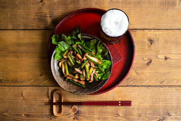 ニンニクの芽と豚バラ肉の炒め物