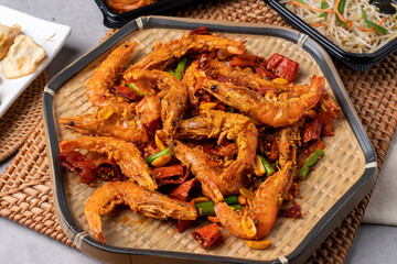 Chinese food, mala xiangguo, malatang, pheasant roe, fish meat, jisamsun, pork, fried food, fried eggs, tomatoes, fragrant shrimp, sweet and sour pork