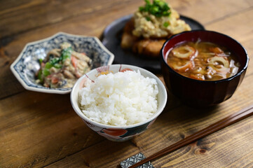 一汁二菜　タルタルチキンと白和え