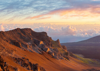 Naklejka premium Early morning view across the beautiful Haleakala Volcano summit in Haleakala National Park on the island of Maui, Hawaii, USA