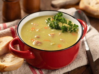 Split pea soup with ham and carrots - 774046115