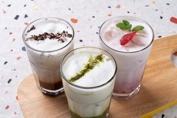 Café, vanilla, matcha, chocolate, black sesame, red velvet, chiffon, cake, herbal tea, ade, lemon, grapefruit, fashion fruit, milk tea, potato bread, sweet potato bread, smoothie, strawberry