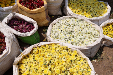 Fiori in un mercato indiano