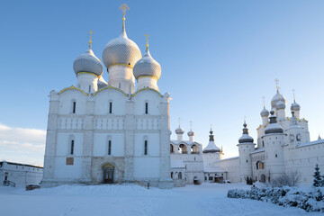 Fototapeta na wymiar January morning at the ancient Assumption Cathedral. Kremlin of Rostov the Great. Golden ring of Russia