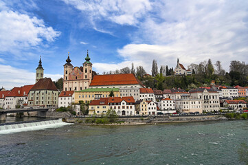 Fototapeta na wymiar Panoramic view of the dam and the Steyr city cityscape