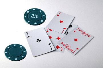 a blue poker chip worth 25