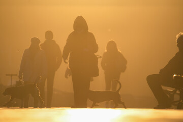 Fototapeta premium silhouettes of people