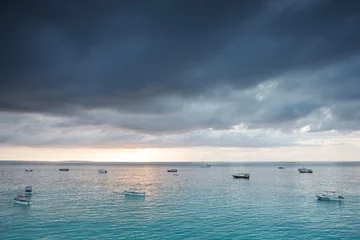 Tableaux sur verre Plage de Nungwi, Tanzanie Sunset Nungwi beach along the coast of Zanzibar.