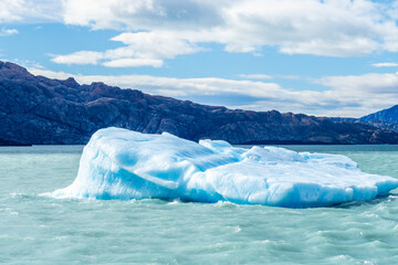 Iceberg floating at Lago Argentina in Patagonia - 774519185