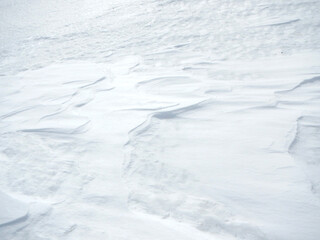 波打つ雪 シュカブラ