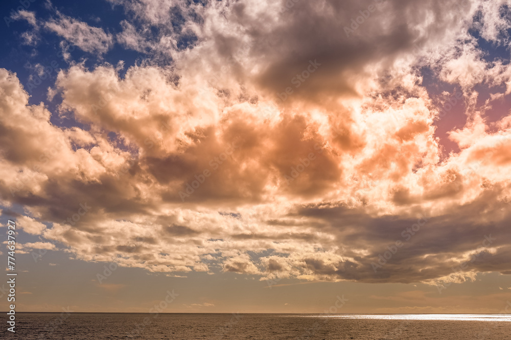 Poster ciel nuage soleil climat environnement carbone ozone