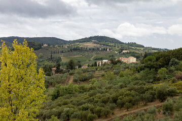 Fototapeta premium Beautiful Tuscan landscape around San Gimignano, Tuscany, Italy