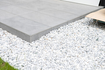 Modern Grey Tile Ramp with White Gravel