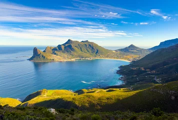 Tuinposter Hout Bay Coastal mountain landscape with fynbos flora in Cape Town. © Sunshine Seeds