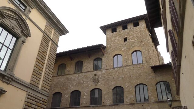 Bardini Museum, located in Via de Renai at the corner of Piazza de Mozzi in the Oltrarno district of Florence, is one of the rich so-called minor museums of the city.