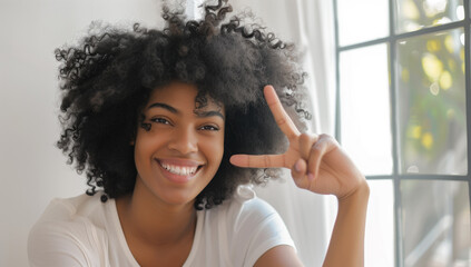 woman with afro hair - obrazy, fototapety, plakaty