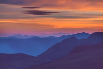 Zelfklevend Fotobehang Mountains silhouette © Galyna Andrushko