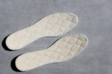 thermal insole with wool content. 