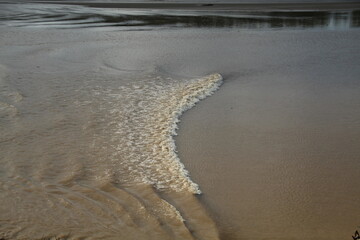 pororoca registrada no rio flechal em Amapá, amapá 