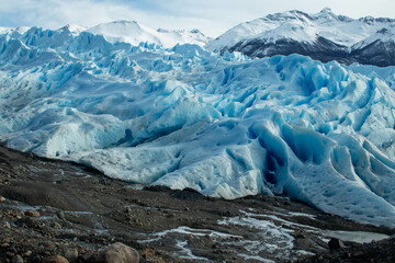 Ecos de Hielo: El Silencioso Esplendor del Glaciar Perito Moreno - obrazy, fototapety, plakaty