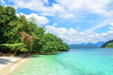 Fototapeta premium beach with water