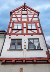 Altes Fachwerkhaus, Schmales Haus, im Fischerviertel, Ulm, Baden-Württemberg, Deutschland - 775213987