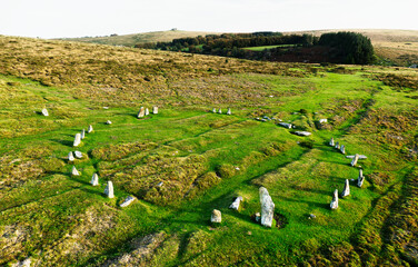 Scorhill Stone Circle, largest in Devon, aka Gidleigh aka Steep Hill on Gidleigh Common, N.E. Dartmoor looking S.E. to Kes Tor. Prehistoric Bronze Age - obrazy, fototapety, plakaty